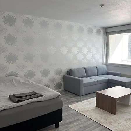 Cozy In Arctic Apartment *